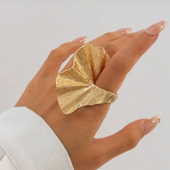 Gold Statement Ring, Contemporary Chunky Wave Design, Size 7 - Picture 5 of 5